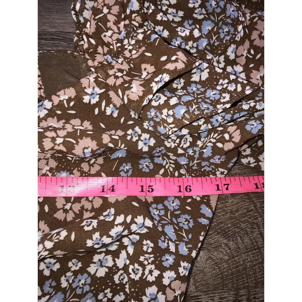 ASTR The Label Top Women's‎ M Brown Floral Puff Sleeve Peasant Ruffle Smocked